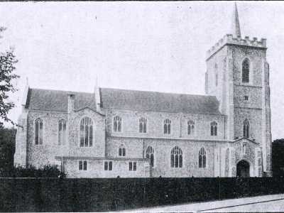 Nel frattempo, grazie a una donazione della superiora del convento di San Bernardo di Slough, riusc� a far edificare una nuova e sontuosa chiesa progettata dell�architetto-sacerdote Benedict Williamson